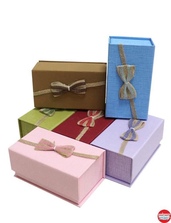Подарок ев. Подарочная коробка на магните. Подарочная коробка прямоугольная. Подарочная коробка с крышкой. Упаковка коробка на магните.